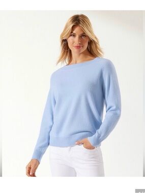 💯% Cashmere Tommy Bahama Soft Blue Crew Sweater Size Medium